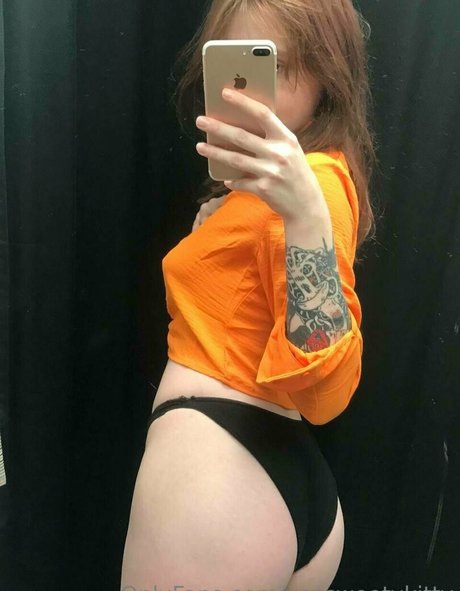 anyakitty model free pictures