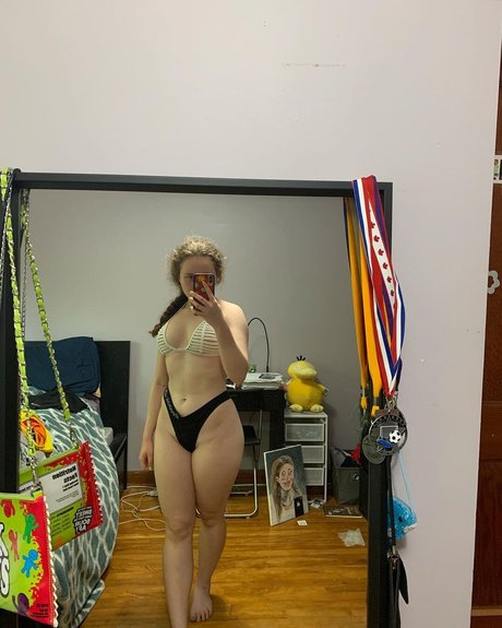 Alyssa Cleversey beautiful star gallery