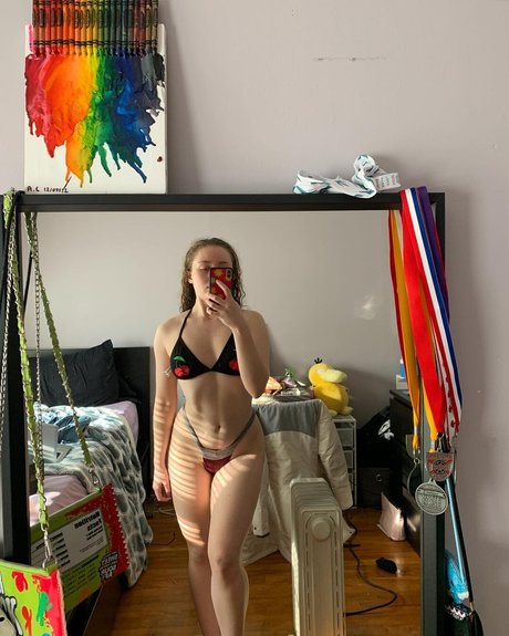 Alyssa Cleversey erotic star images