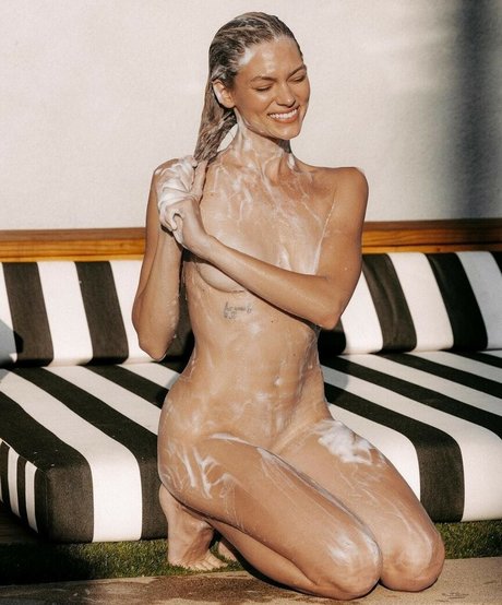 Julzmii hot star image