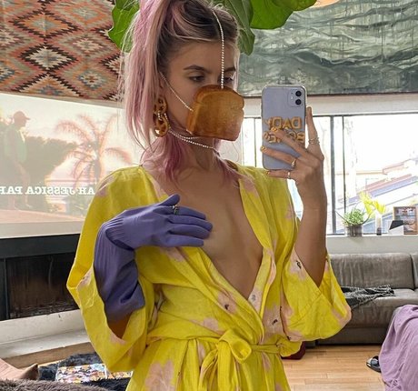 Lola Abbey pornstar hot image