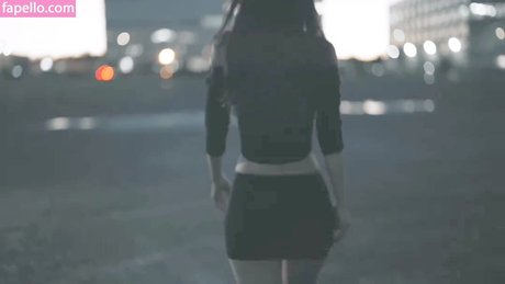 msdongan erotic model picture