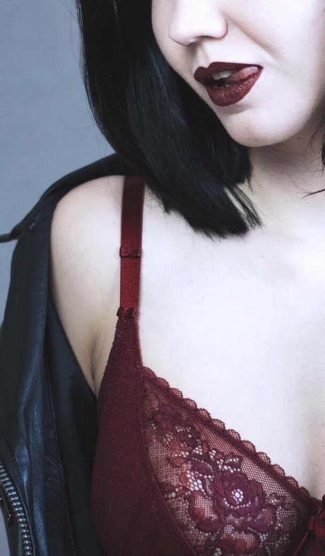 Chloe Ventura model nudes img