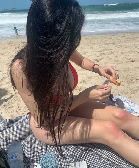 Milagros Seghi hot actress picture