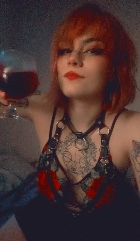 maeeparfait star nude photo