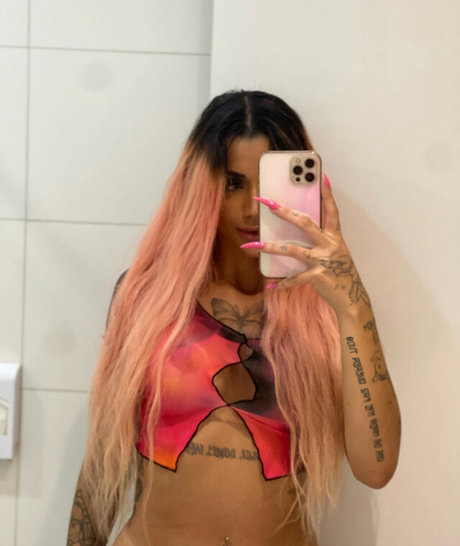 Azzy MC high quality model archive