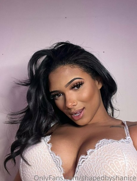 blonde babe onlyfans erotic pics