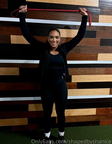 shapedbyshanice star erotic pic