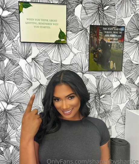 shapedbyshanice nudes star image