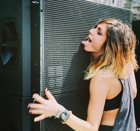 Krewella model art pic