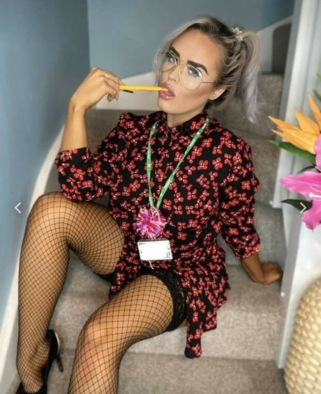 Emily jones model naked pics