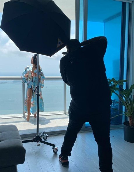 Lotus Bombb best actress photo