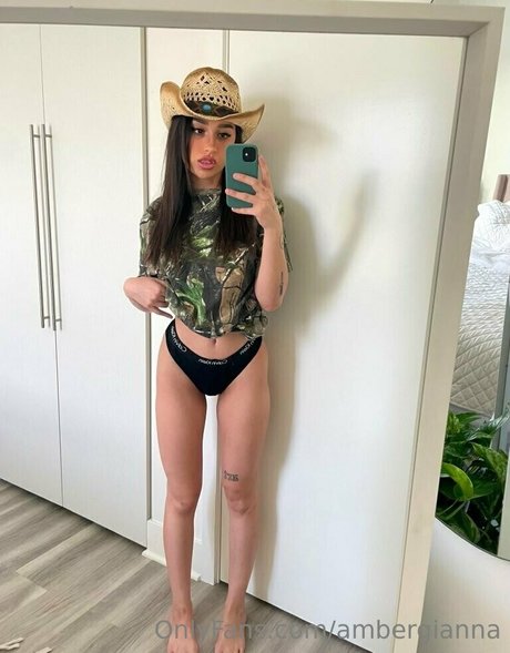 Ambergianna adult actress galleries