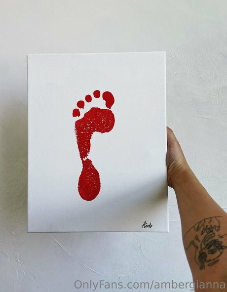 Ambergianna exclusive model photo