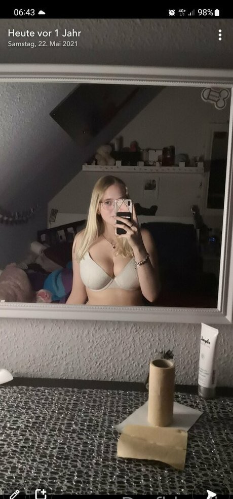 dorfblondie exclusive model photo