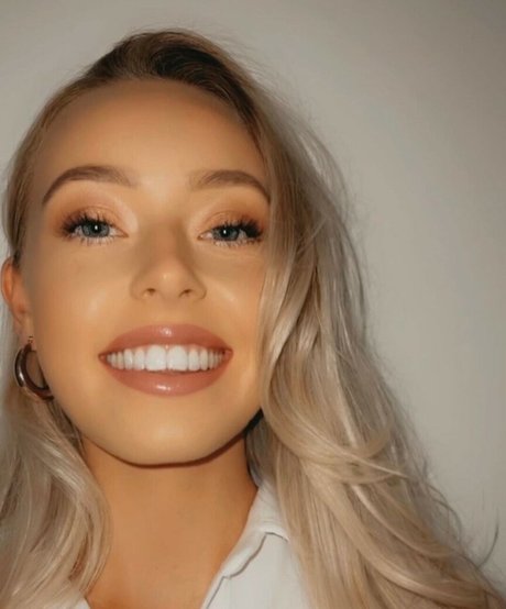 Obey Cardi model hd image