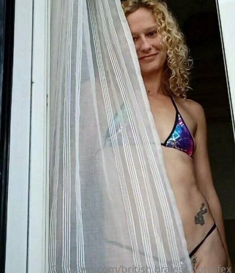 british braless hotwifex star nudes galleries