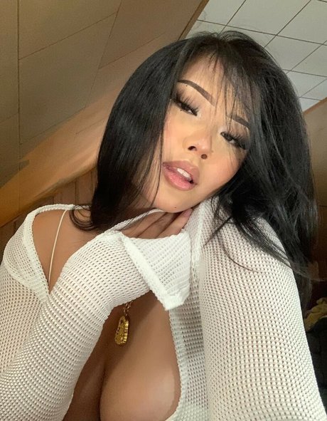 Faith Vang nude pornstar image