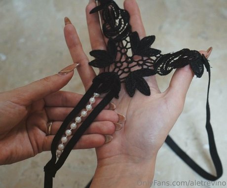 Ale Trevino star naked image