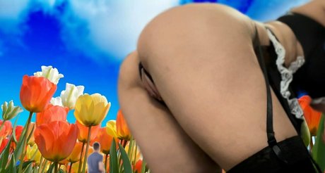 qsladygiant nude actress photos