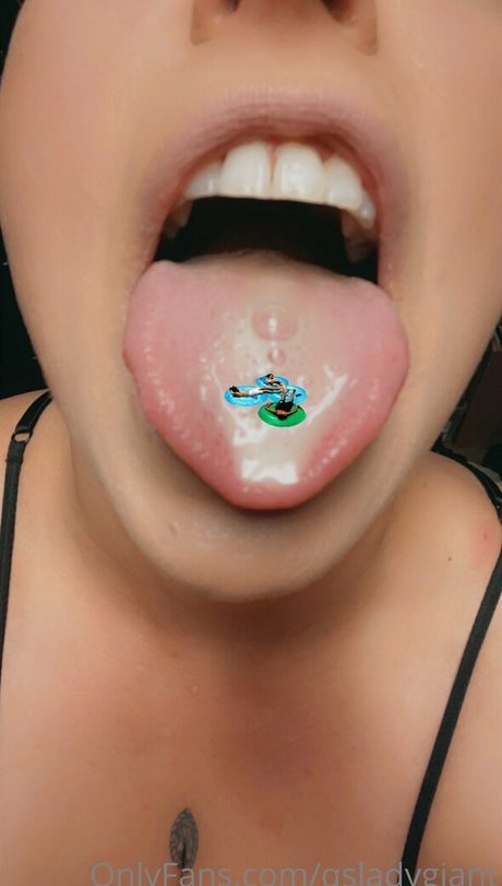 qsladygiant pornstar free pic