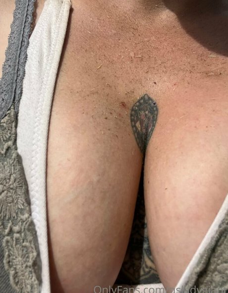 big black ass onlyfans exclusive image