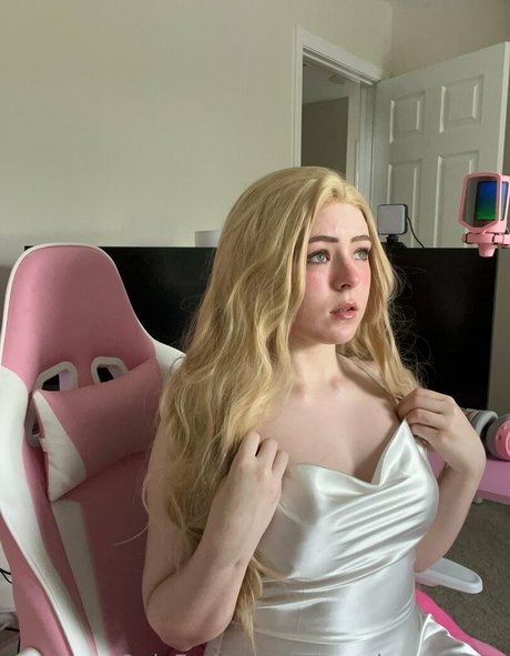 aurorabrookefree nice model picture