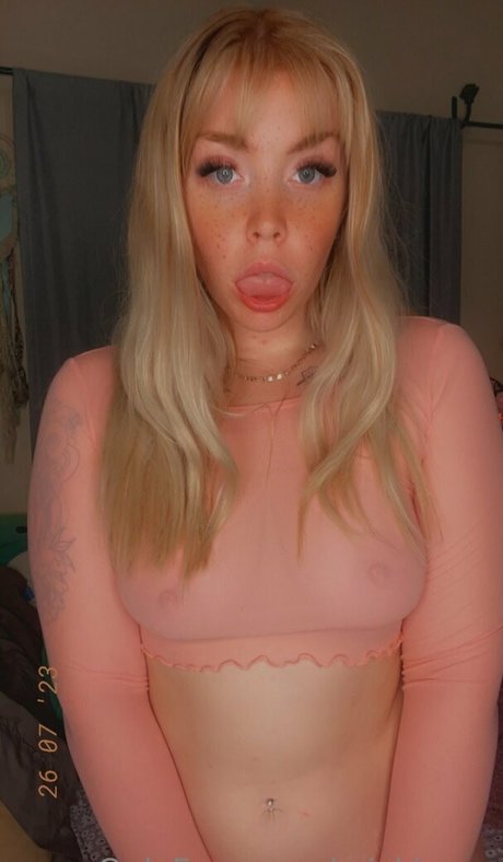 mickixxxx model top pictures