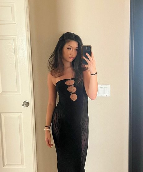 Maru Lee hot model pictures