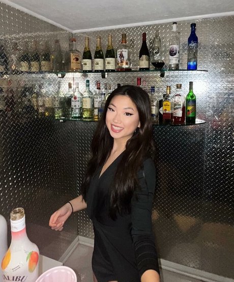 Maru Lee perfect model images