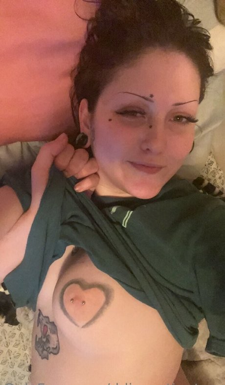 ddisgustingtxre pretty star photo