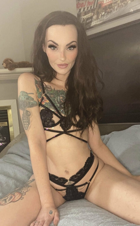 Kaykupcake pretty model pic