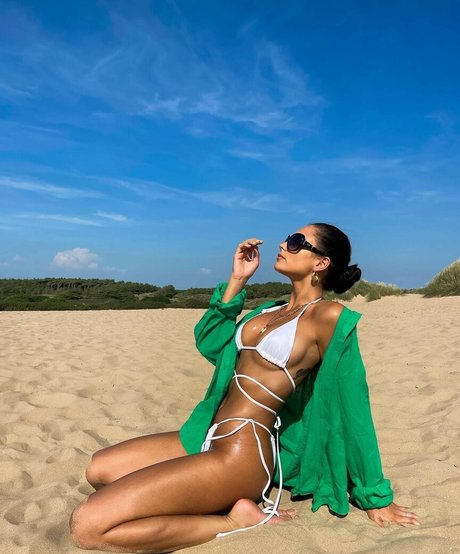 Leah Taylor star adult archive