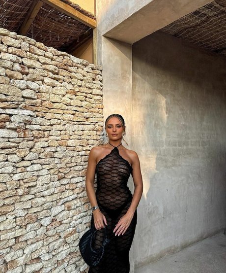 Leah Taylor perfect star galleries