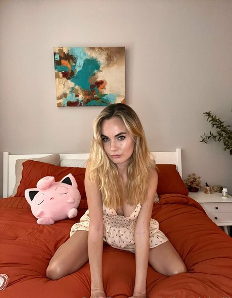 mirandahalil high quality star image