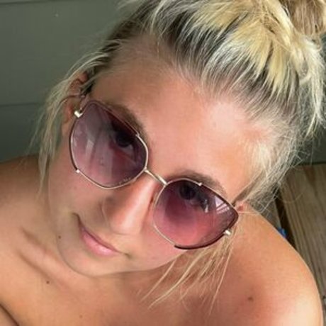 mommy liv hot pornstar gallery