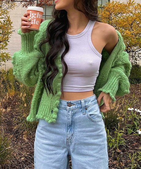 Waikei Waikeezy model nude archive