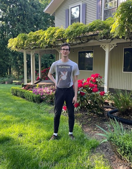 marstonhefner beautiful star pics