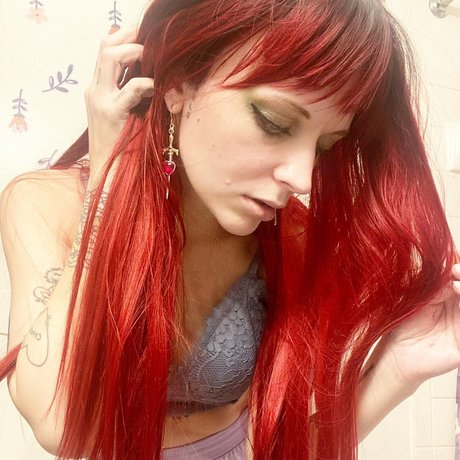 Bonnie Grace sex model photos