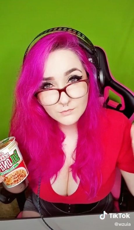 wzuia pornstar hd image