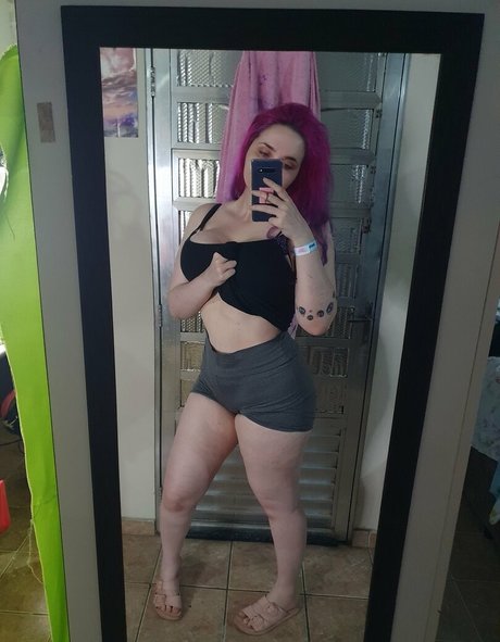 wzuia model pornographic archive