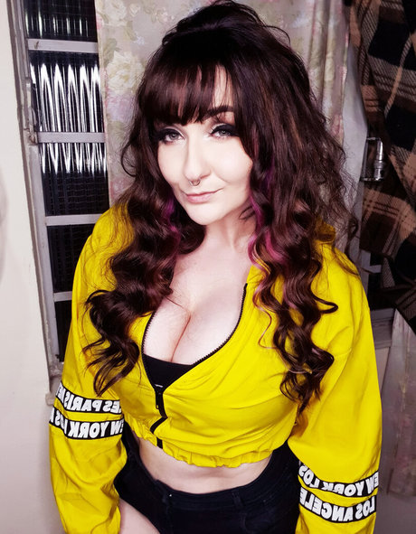 wzuia porn star pictures