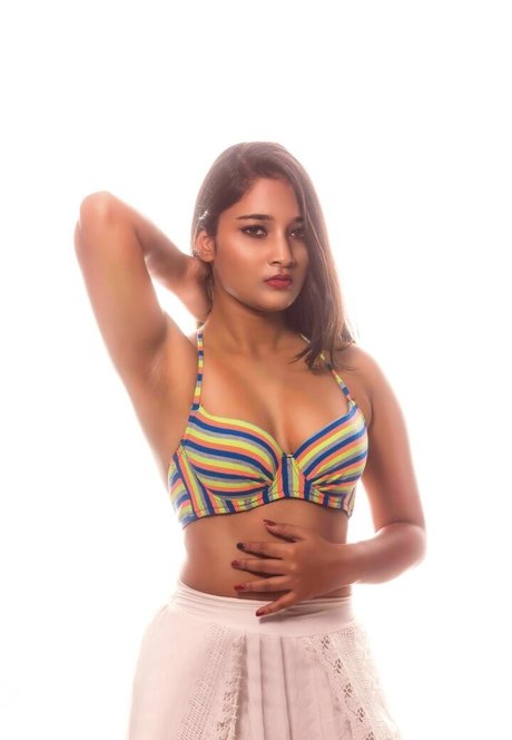 Tanyasinha Lovers Quick photo