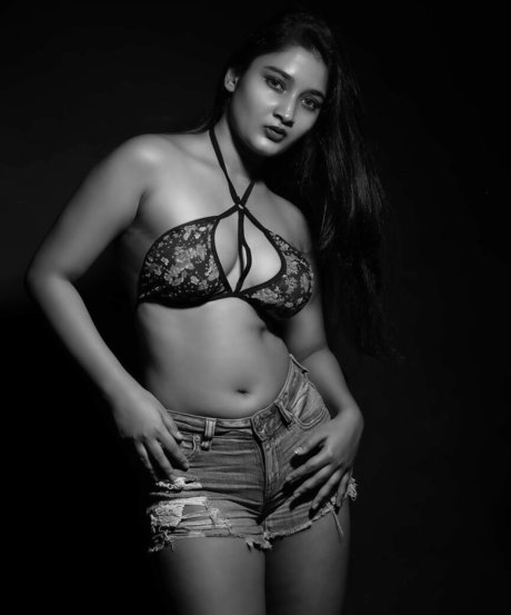 Tanyasinha Lovers star top photos