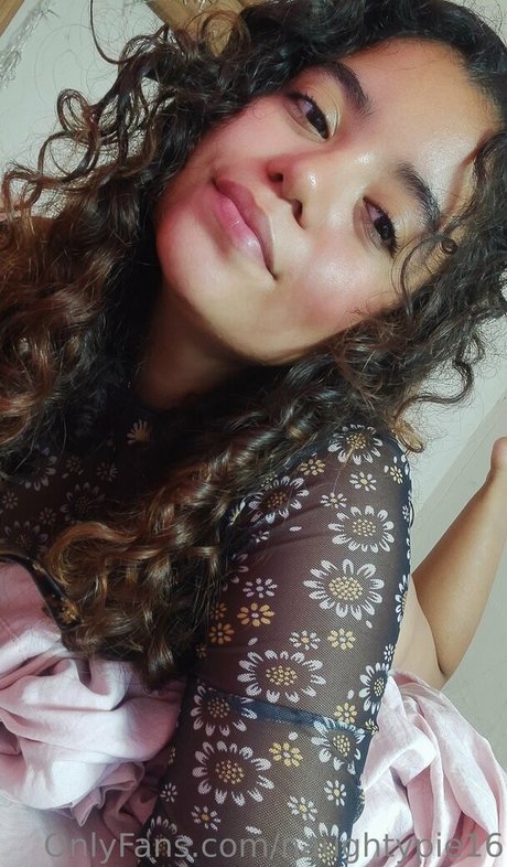 naughtypie16 erotic actress galleries