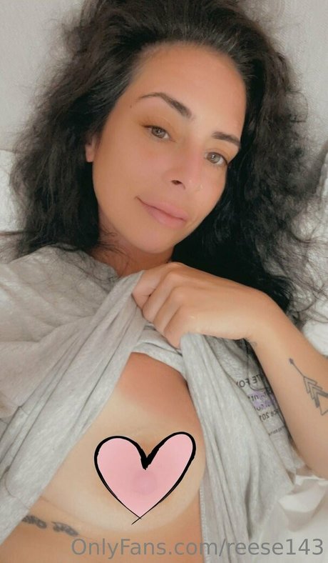 popular onlyfans nudes photo