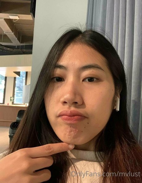 mvlust nude actress pic