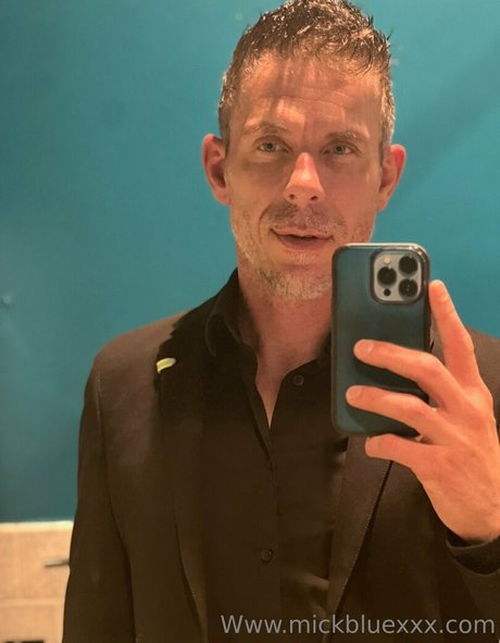 mickbluexxx model pretty images