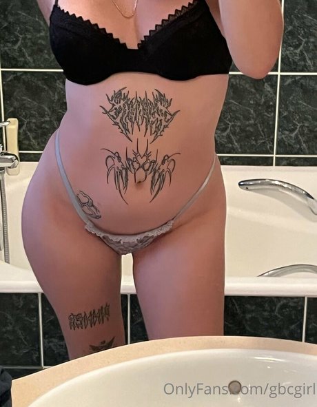 Morgane Wauquier model naked pics