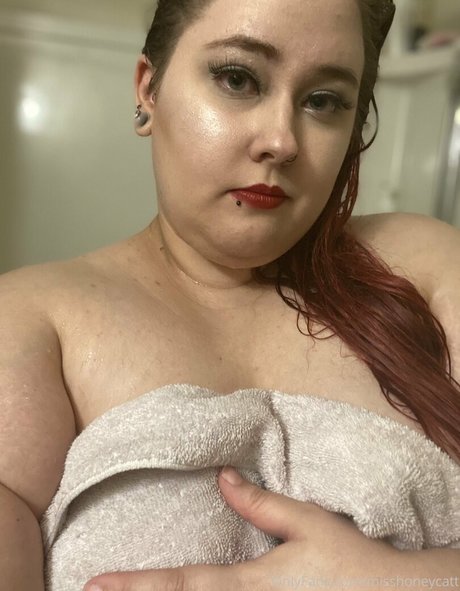 misshoneycatt model sexy images